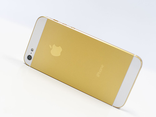 iPhone5S土豪金色拍出天价+一展土豪本色