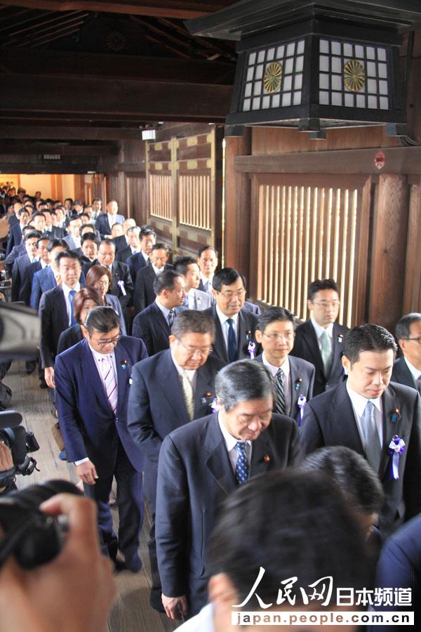 快讯：159名日本国会议员参拜靖国神社