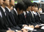 日本毕业生离职率高