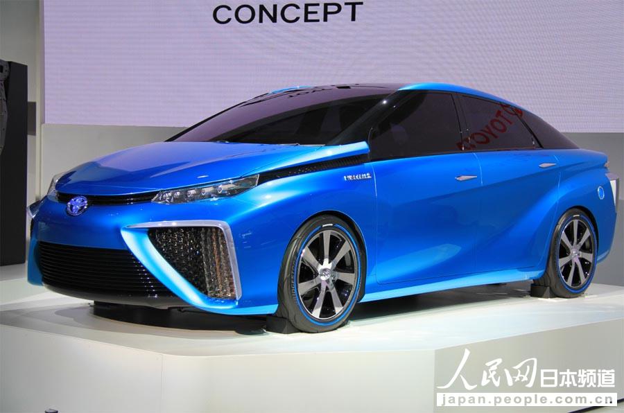 丰田推出的中级环保车型――FCV概念车，预计2015年上市。