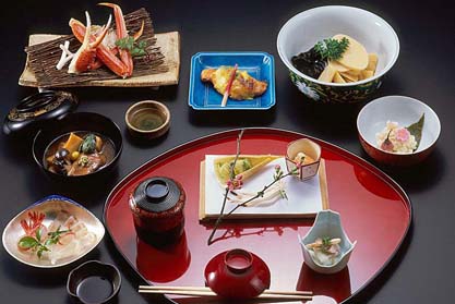 懷石料理日本飲食文化中最高等級的盛宴，禪意和美食的和諧共鳴。