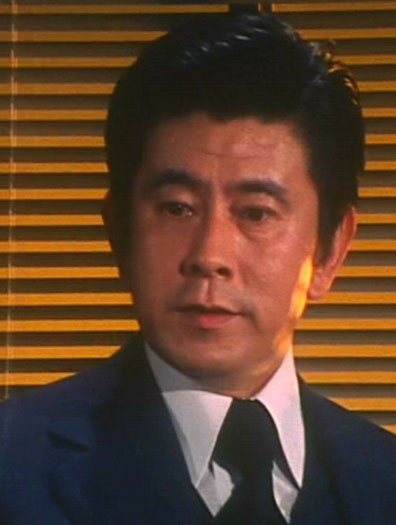 【策劃】銀屏好父親宇津井健宇津井健在多部電視劇中扮演父親，他是日本觀眾最喜愛的演員之一，是觀眾心中“理想的父親”。