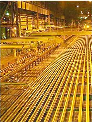 日本制造世界最长铁轨有150米 如何搬运是个问