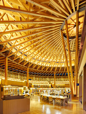【策划・日本图书馆掠影】日本是一个阅读大国，爱好阅读的习惯催生了对图书馆的需求。反过来，体贴温馨的图书馆对培养国民爱好阅读的习惯又起着推动作用。