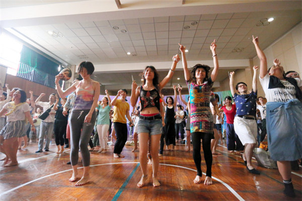 清晨热舞 快速充电的都市文化首登日本