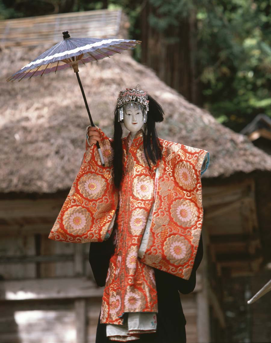 窱