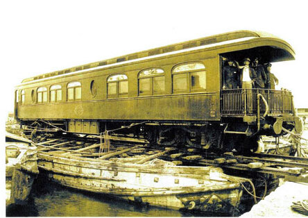 明治时代九州地区第一家铁路公司、九州铁道于1906年向美国J.G.Brill公司订购的列车，茶色的木质结构。