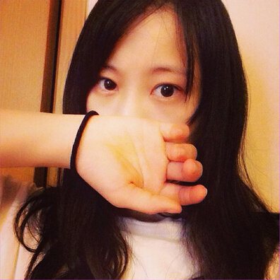 SKE48成员松井玲奈晒起床素颜照 网友称赞好可爱