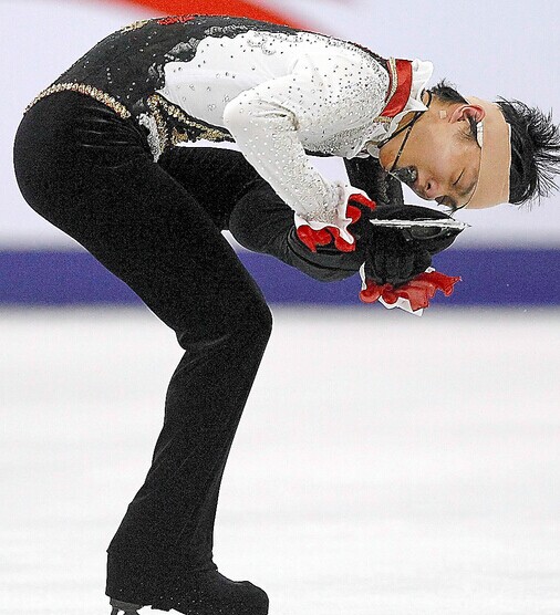 花滑中國杯日本選手羽生結弦血染冰場 終獲亞軍--日本頻道--人民網