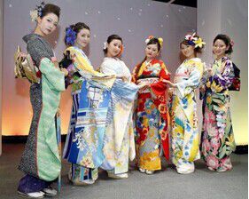 日本为迎东京奥运会推出各国特色和服