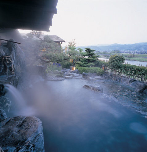 日本旅游・日本温泉：福冈的原鹤温泉