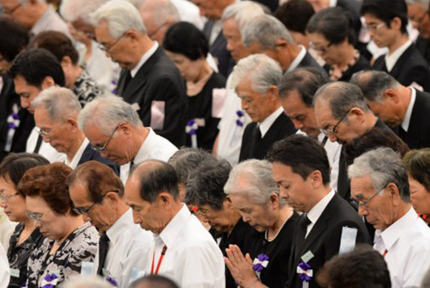 8月15日，“全國戰歿者追悼儀式” 在日本東京武道館舉行。 當日是日本宣布無條件投降70周年紀念日，日本政府在日本東京武道館舉行“全國戰歿者追悼儀式”…
