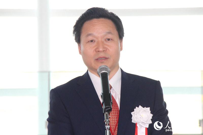 中國國家旅游局日本代表處主任張西龍在開通儀式上致辭