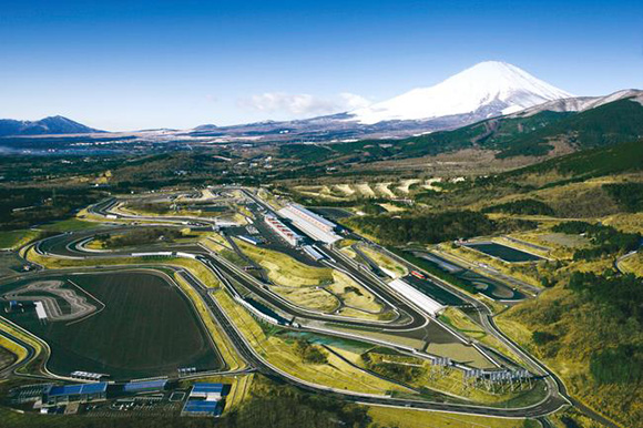 俯瞰静冈县境内的赛车场・富士Speed Way（资料图）