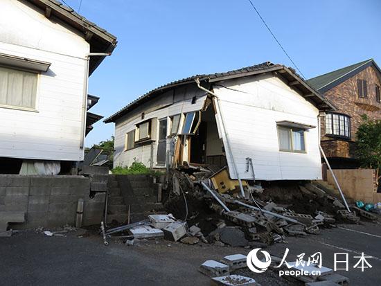 地震災區的受損民房