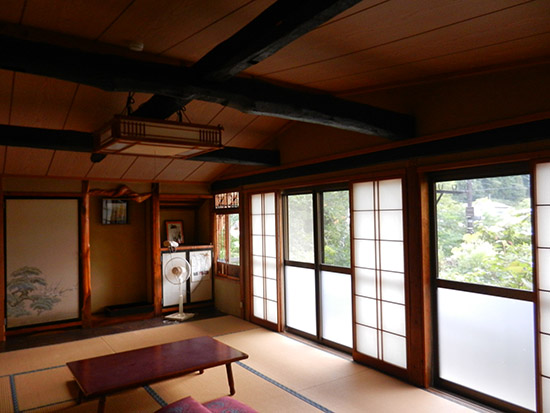 日本京都市责令最大民宿中介网站Airbnb删除非