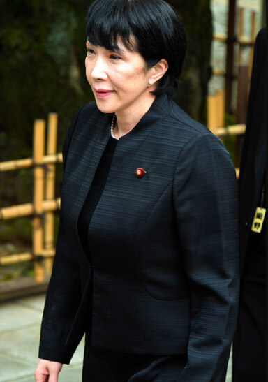 日本內閣總務大臣高市早苗前往靖國神社進行了參拜。