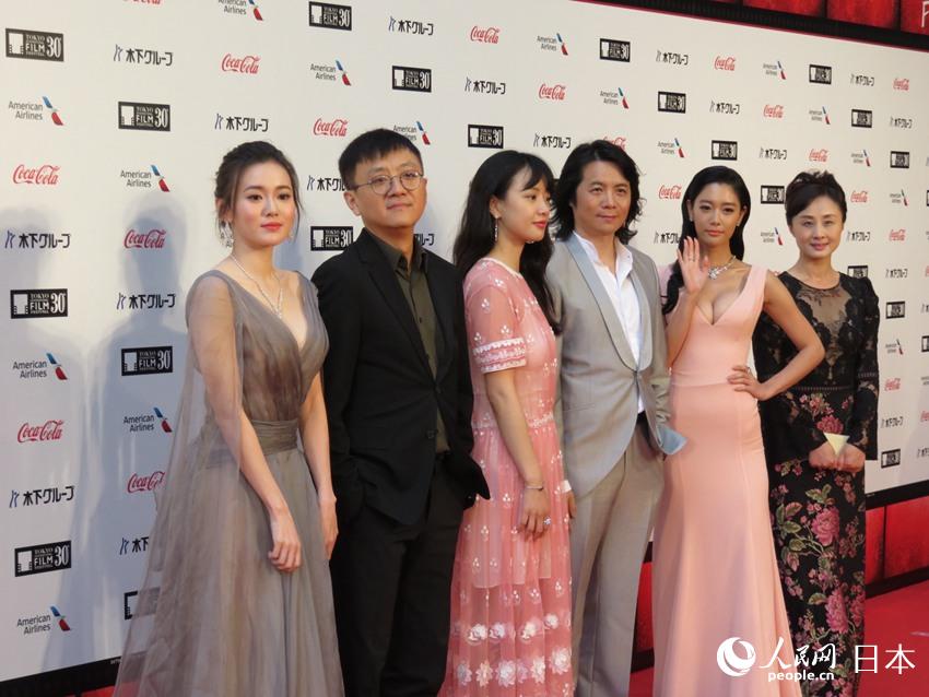 江铠同、俞白眉、李梦、胡雪桦、李成敏（CLARA LEE）等电影人亮相红毯，他们将携作品参展本届东京电影节“中国电影周”