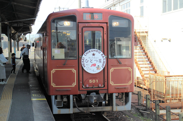 日本九州推出多种观光列车 令人眼花缭乱