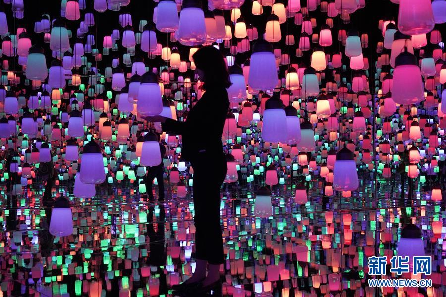 走進日本“無邊界”數字藝術博物館