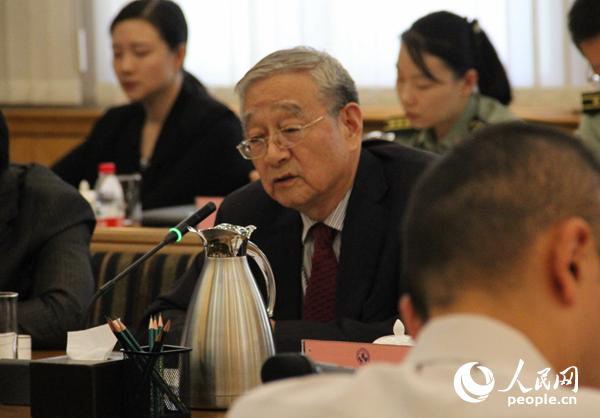 中國國際戰略學會副會長龔顯福在致辭