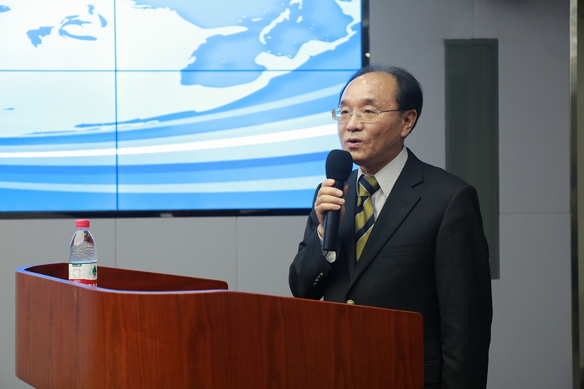 中國翻譯協會常務副會長兼秘書長王剛毅發表講話（主辦方供圖）。