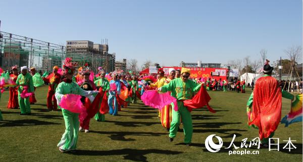 “春節祭”現場充滿中國年味的文藝表演。