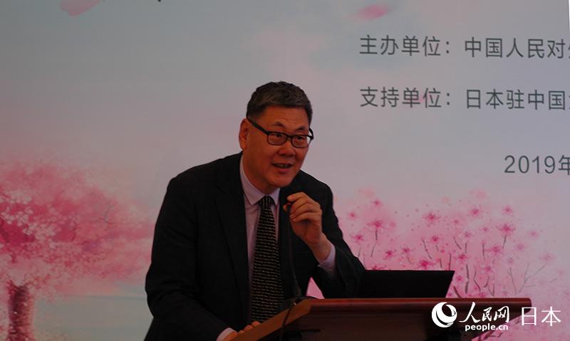《人民中國》雜志社總編輯王眾一做題為《詠頌節氣的俳句與漢俳》的演講。