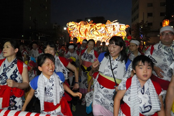 日本青森睡魔祭2日开幕（图片来源：朝日新闻网站）