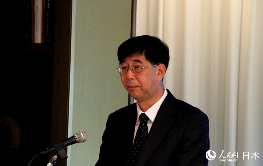 江蘇省人民政府外事辦公室巡視員黃錫強在推介會上致辭。