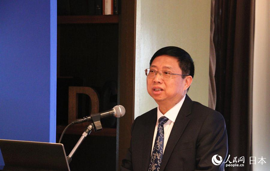 柬埔寨西哈努克港經濟特區有限公司總經理曹建江主持現場提問。
