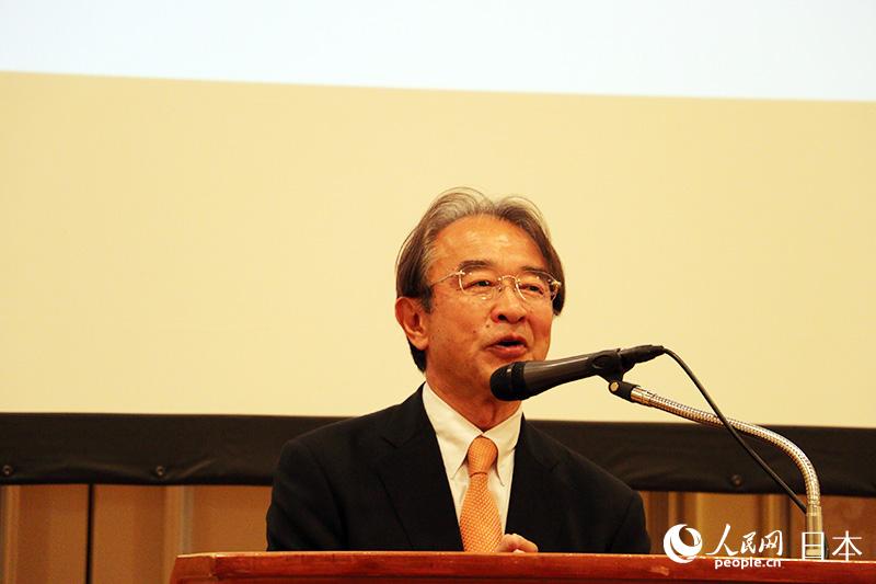 日本眾議院議員、中國留學經驗者同窗會會長近藤昭一在活動中致辭。