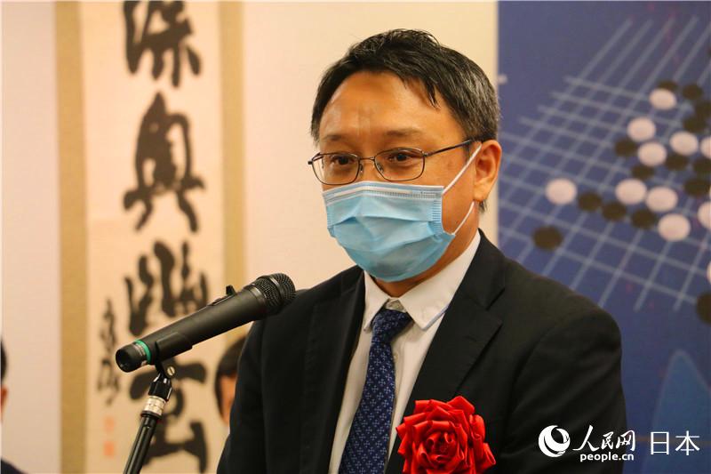 東京中國文化中心主任羅玉泉在開幕式上致辭。（李沐航 攝）