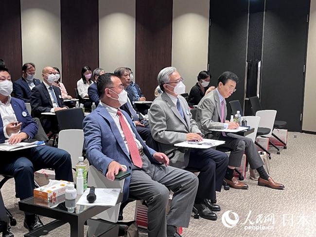 7月19日，中國光大集團東京代表處承辦的“新經濟趨勢下銀企合作發展探索”專題研討活動現場。人民網 吳穎攝
