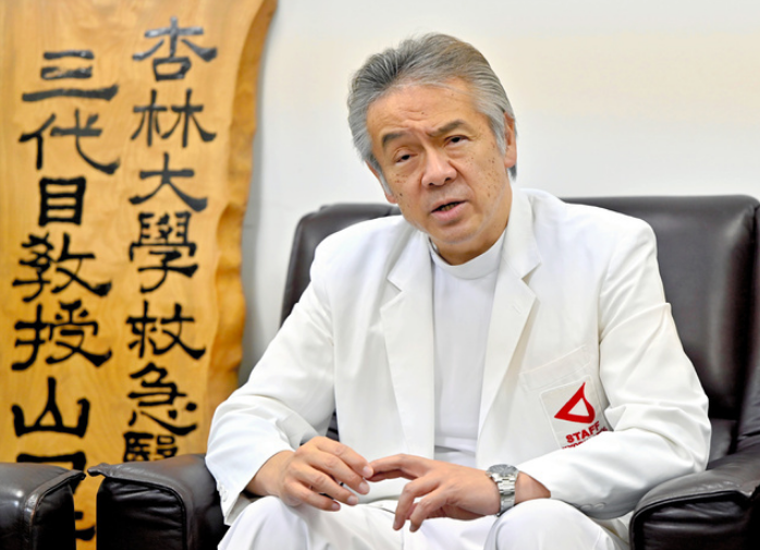 日本杏林大學醫學部教授山口芳裕。（圖片來源：《朝日新聞》）