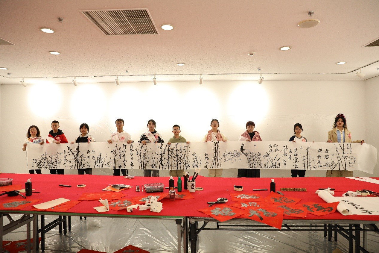第二届中日青少年书画友好交流展在日本横滨举办