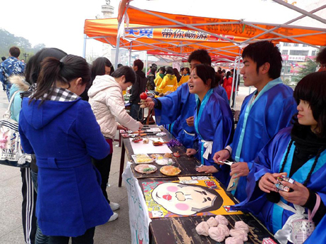 湖北民族学院举办的日本文化节开幕