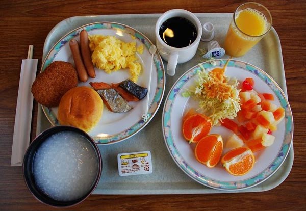 【日本人的餐桌:丰盛篇】为工作忙碌的日本人