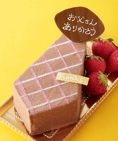 为迎接父亲节大阪一酒店限量发售领带形状蛋糕