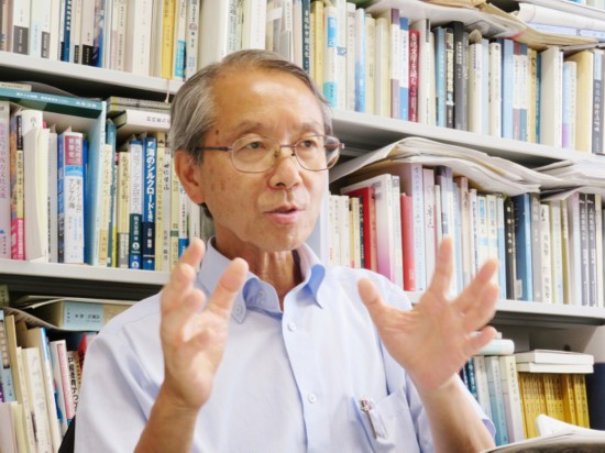 日本創價大學教授高橋強接受人民網採訪。（視頻截圖）